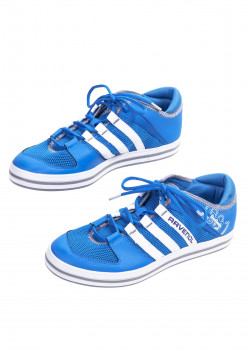 Кроссовки ADIDAS, с логотипом RAVENOL, цвет голубой/белый/серый.